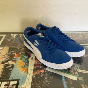 New men’s sneakers